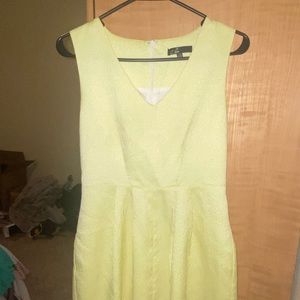 C. Luce yellow/white dress size small